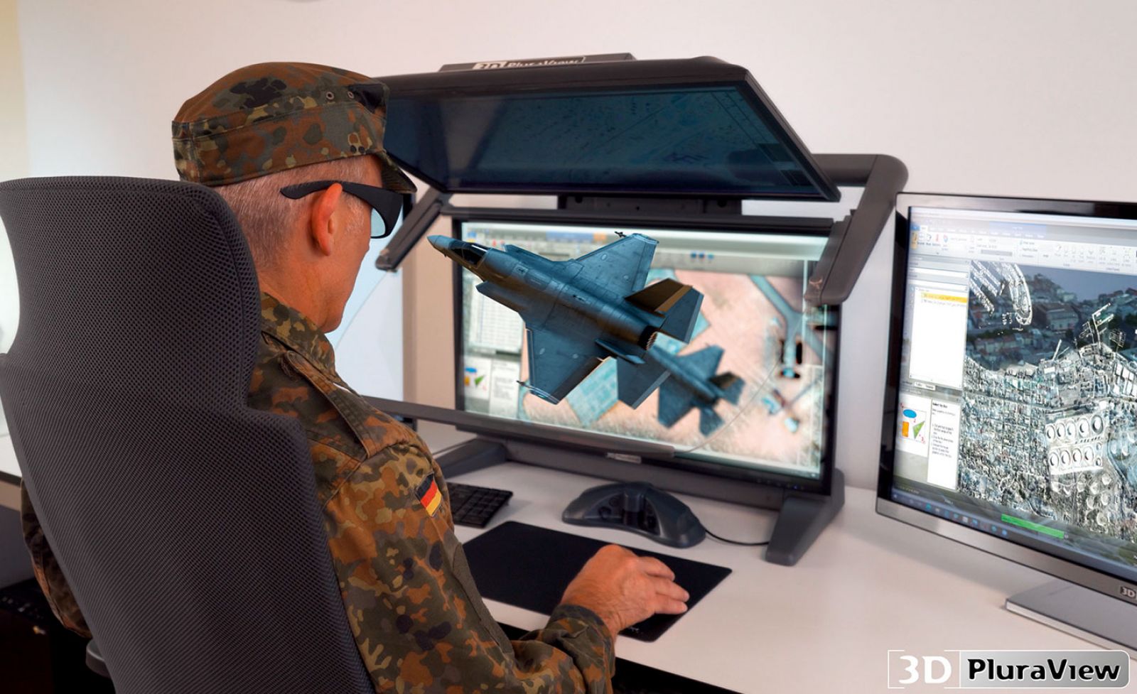 Schneider Digital News PluraView Militäranwendung nach NATO-Standard