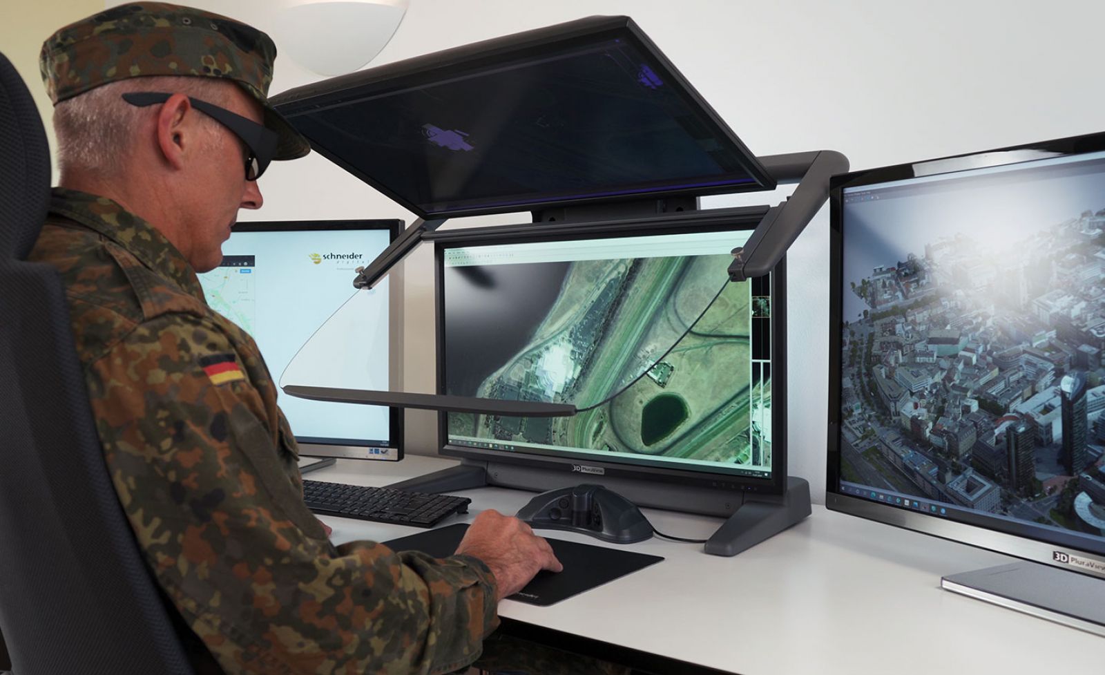 Schneider Digital 3D PluraView für Militärische Anwendung